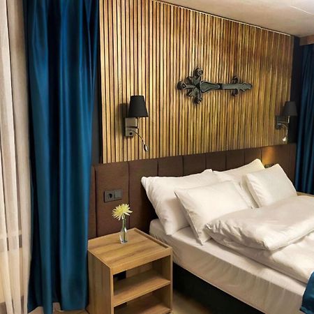 Nani City Hotel Zurich Extérieur photo