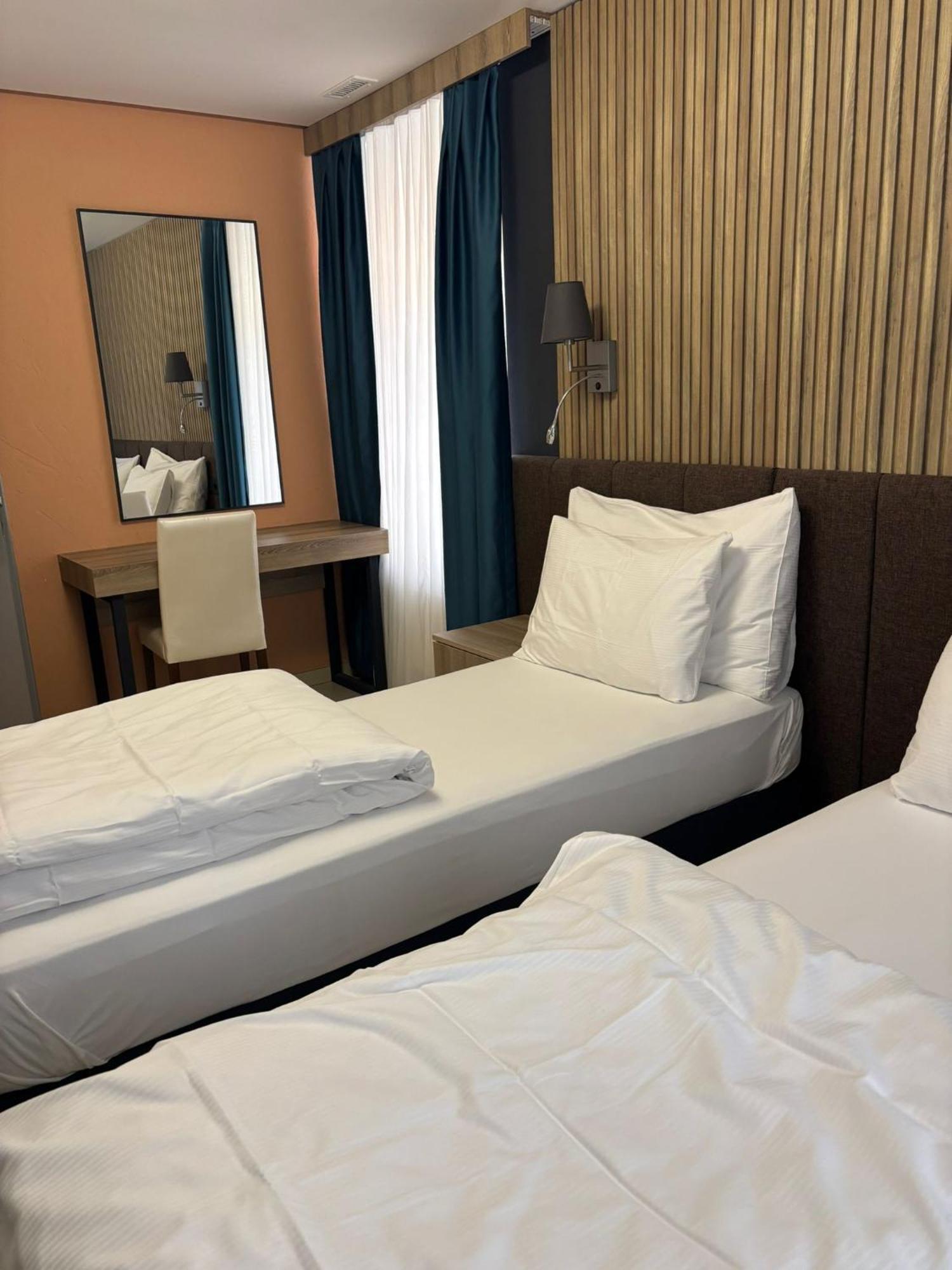 Nani City Hotel Zurich Extérieur photo
